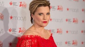 lucy lawless net worth